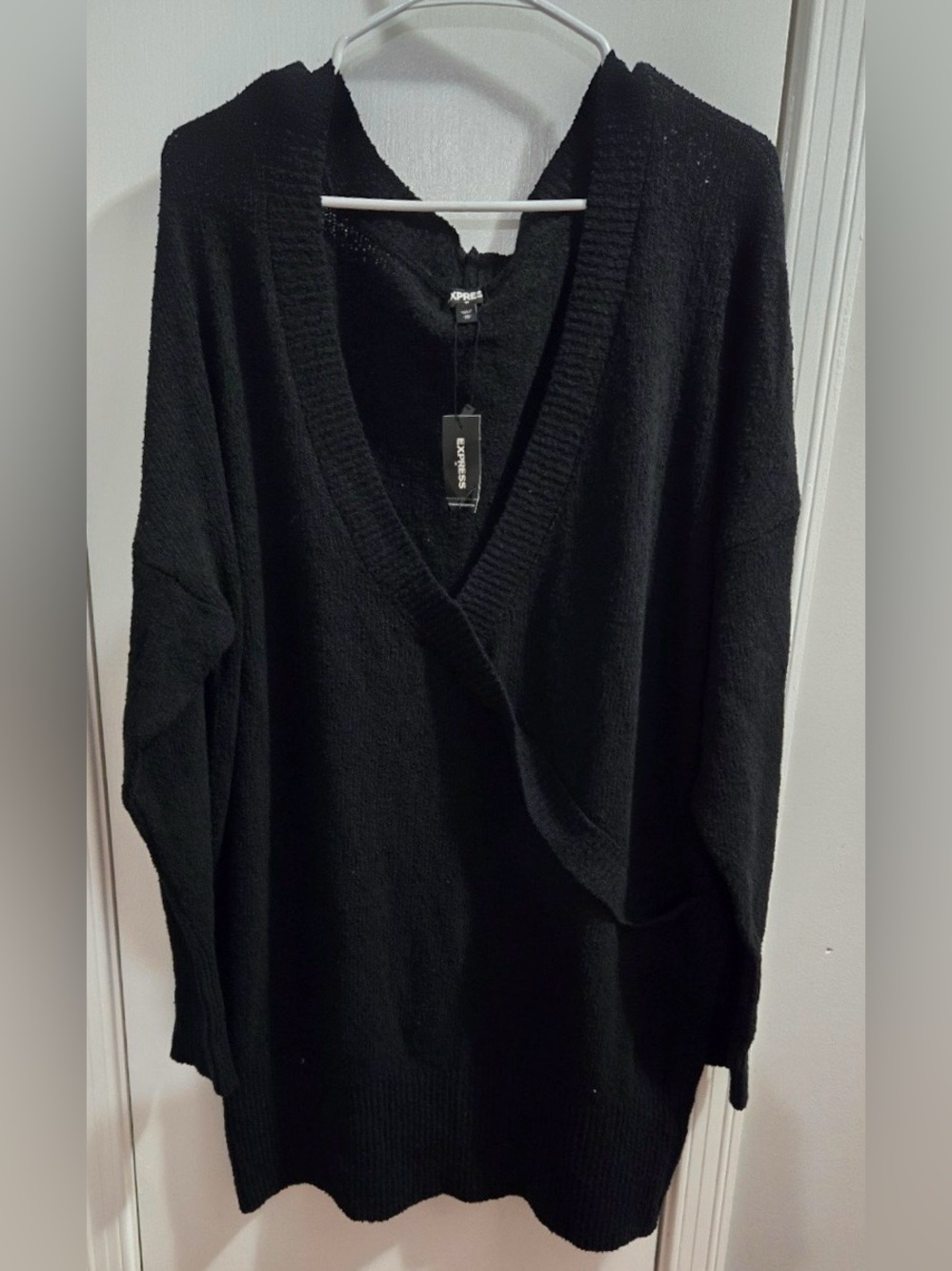 New Express Black V-Neck Sweater XL